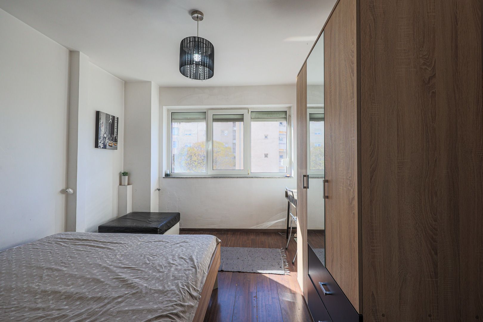 Apartament mobilat și utilat în Piața Spitalului - investitie sigura! - Poză 6