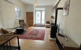 Casă cu două corpuri independente, ideală pentru locuit și închiriere - Poză 2