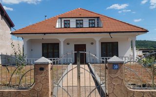Casa exclusivista, complet mobilata si utilata, Valeni, Vaslui - Poză 1