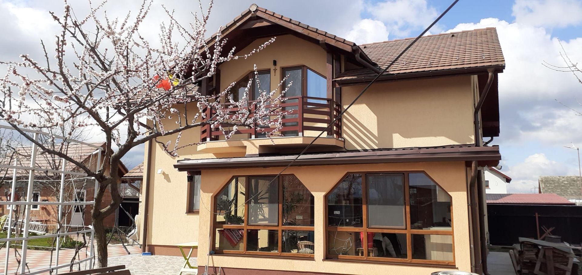 Casă nouă | 800 mp teren | liniște + spațiu | Izvor Brașov - Poză 1