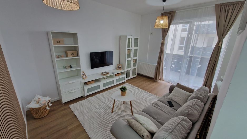 De inchiriat apartament 2 camere - Poză 1