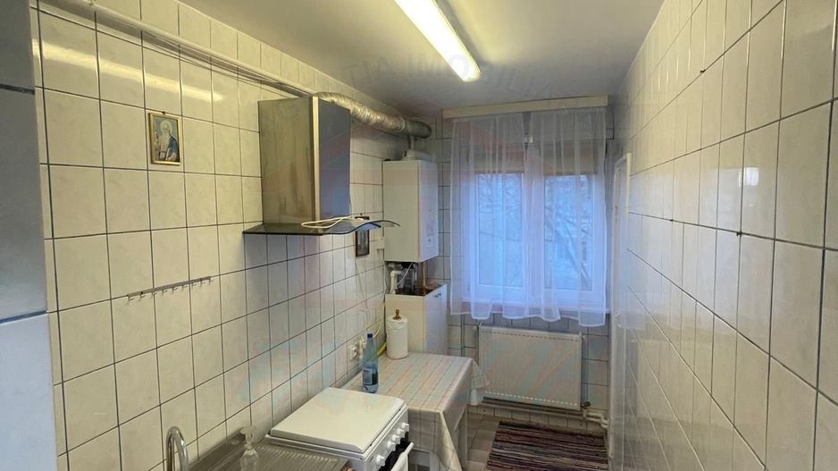 Inchiriere 2 camere, Centru, complet mobilat, utilat - Poză 4