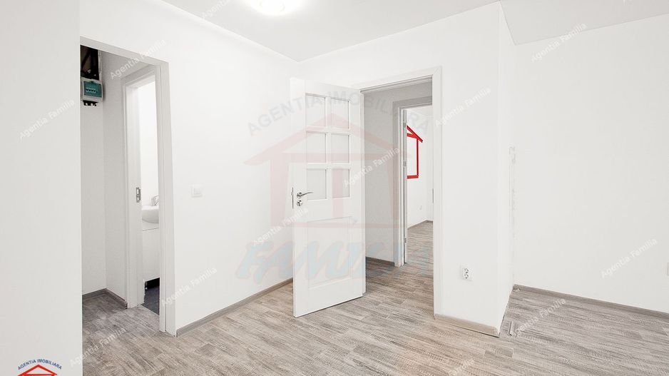 Vanzare spatiu comercial in Galati, str Gheroghe Doja, renovat - Poză 2