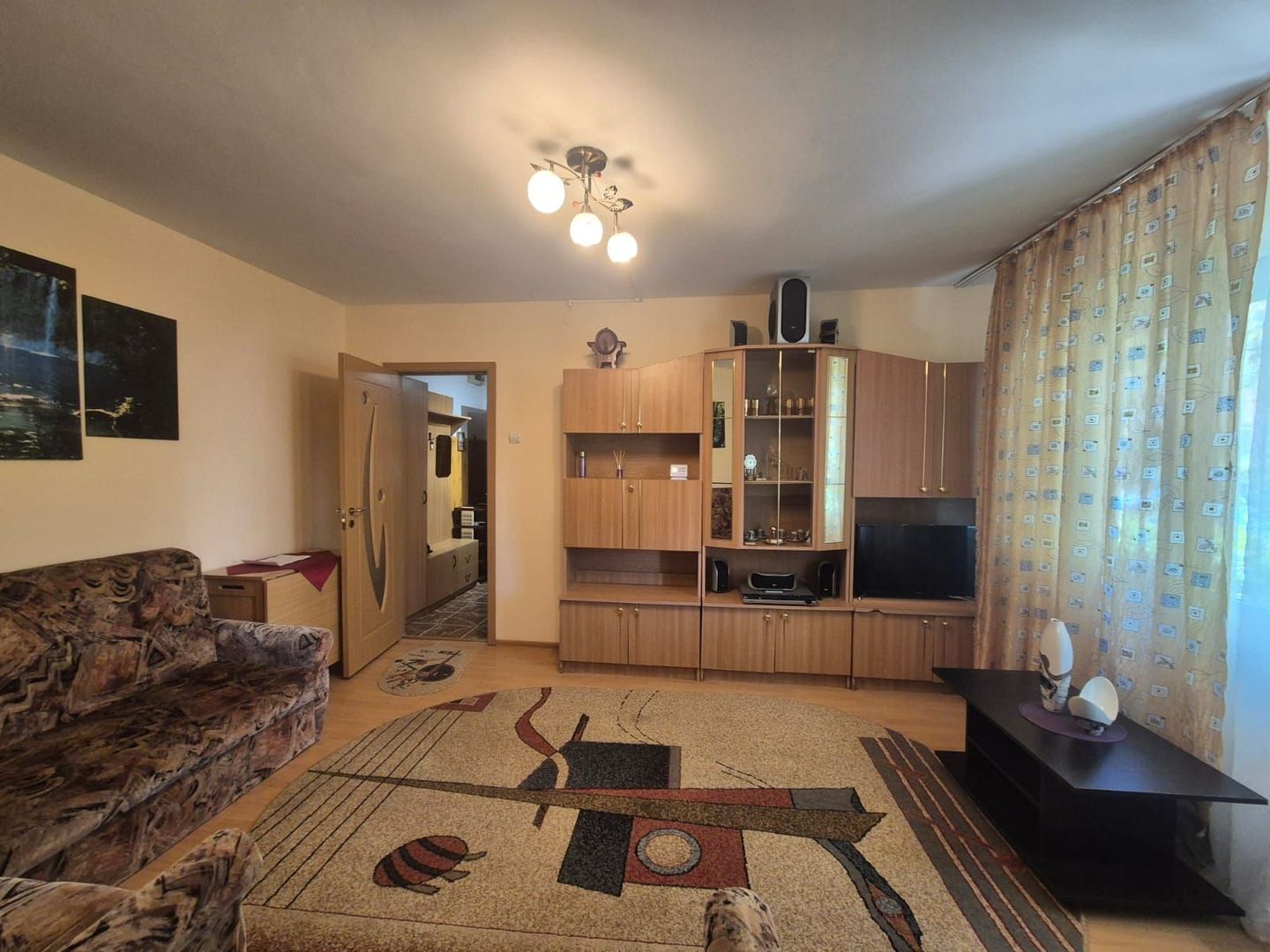 Exclusivitate - 2 camere, 5 minute de Piata Astra - Poză 2