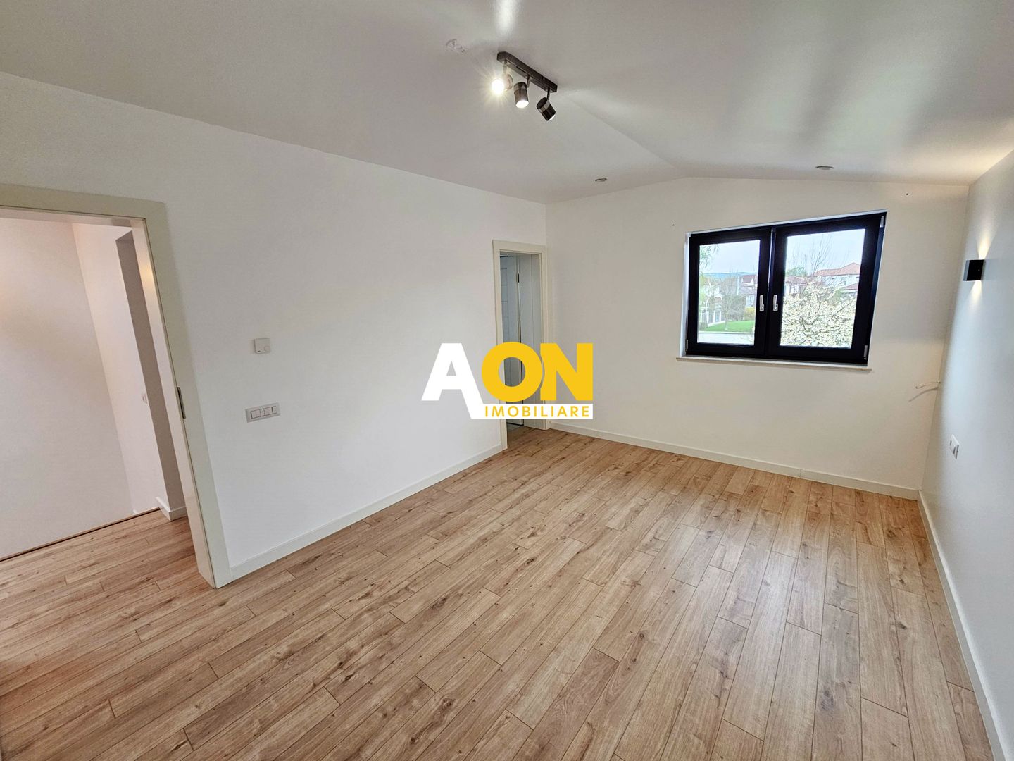 Duplex de lux, 4 camere, 219 mp teren, Cetate - Poză 13
