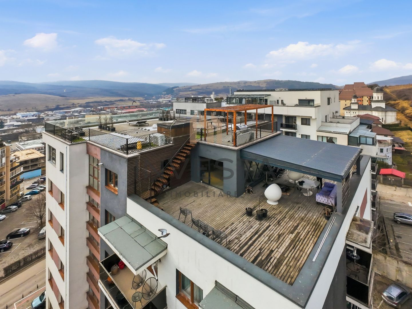 Penthouse exclusivist cu acces din lift, terasa 340 mp, 245 mp utili - Poză 26