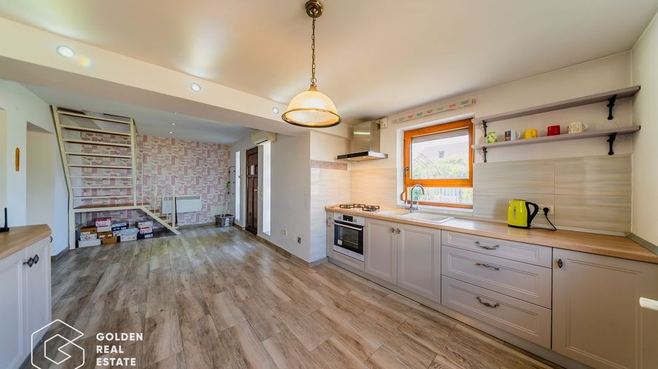 Casa cocheta cu 3 camere, în Bujac, comision 0% - Poză 4