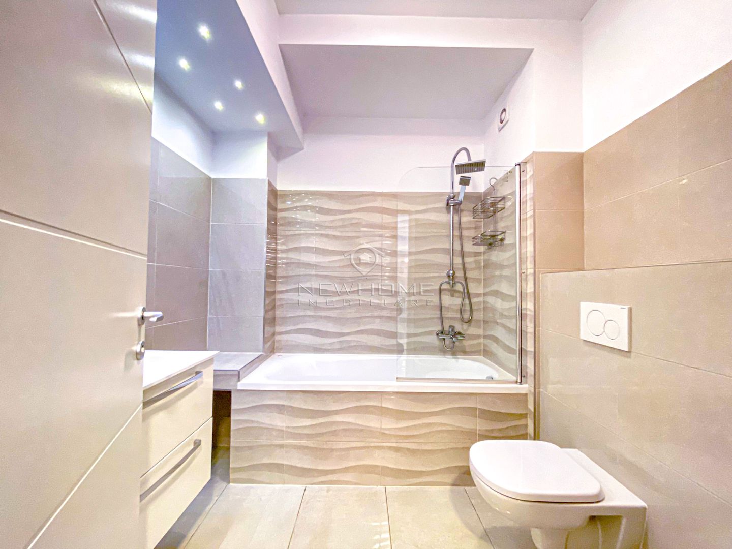 Apartament LUX 2 camere 67 mp, Parcare, zona Iulius Mall FSEGA - Poză 8