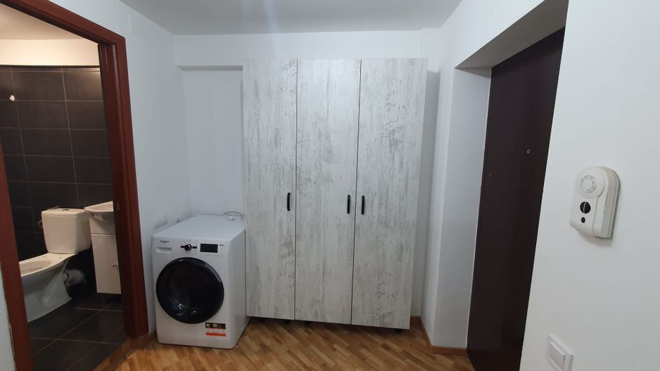 Garsoniera de vanzare zona Eroii Revolutiei - Poză 4