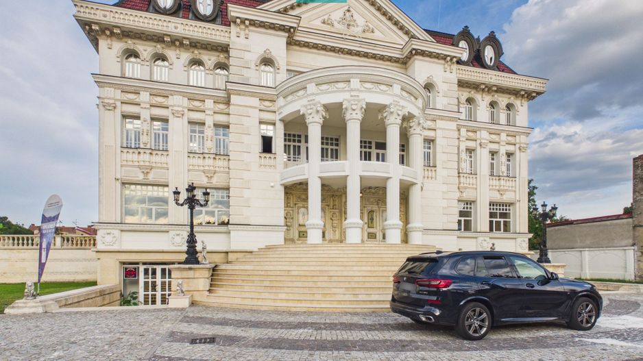 Proprietate Exclusivistă de Închiriat - Poză 2