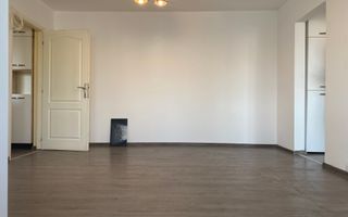 Camere spatioase!Vanzare apartament cu 2 camere, Targoviste - Micro 11 - Poză 2