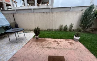 Casă înșiruită complet mobilată + curte+ 2 parcari în complex inchis! - Poză 27