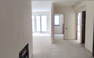 Apartament 4 camere de vanzare - Aviatiei - Poză 3