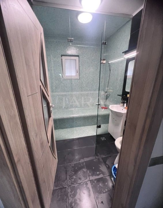 Casă / Vilă cu 4 camere de vanzare in Floresti, zona Eroilor - Poză 10