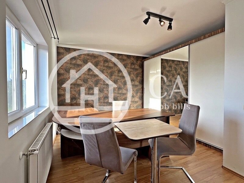 Casă de închiriat cu 5 camere în Cartierul Europa, Oradea - Poză 1