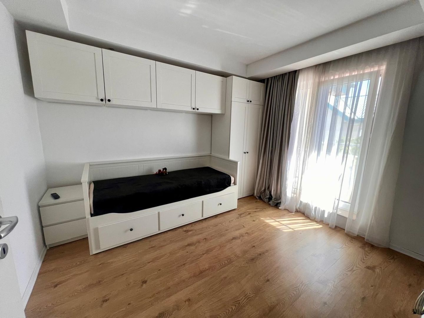Vila 3 camere Cosmopolis - Poză 10