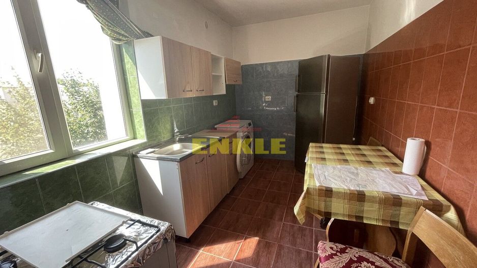 De vânzare apartament cu 2 camere, zona Unirii - Poză 4