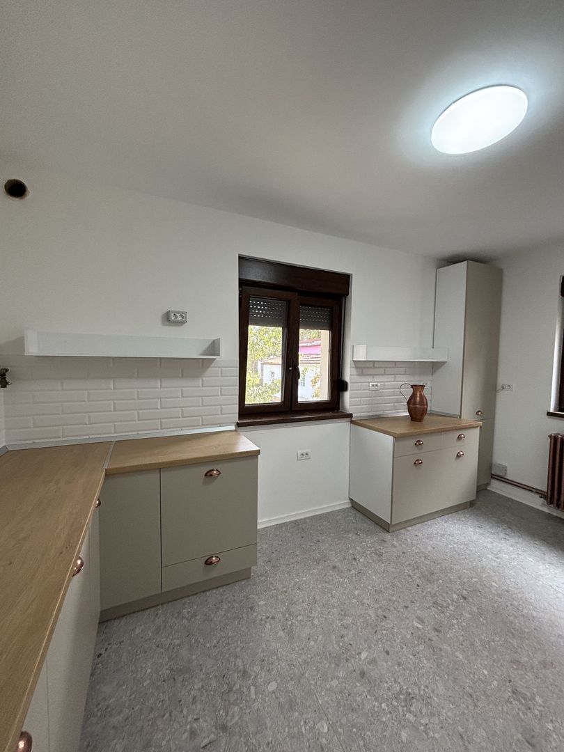 Apartament generos la casa,zona Bogdanestilor - Poză 35