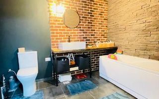 Casa cu Garaj Utilata si Mobilata - Poză 13