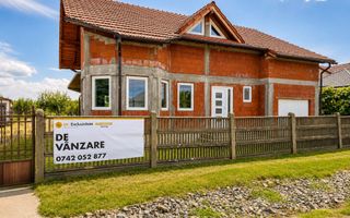 casa de vânzare Str. Dorobanților Satu Mare - Poză 1