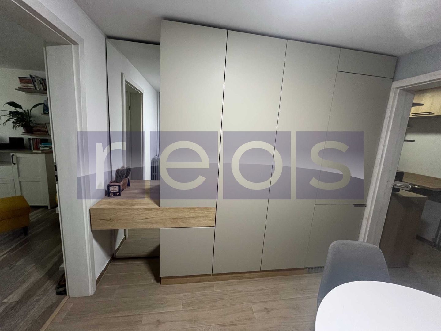 VANZARE 2 CAMERE I SUPERB I COMPLET UTILAT I GORJULUI - MILITARI - Poză 4