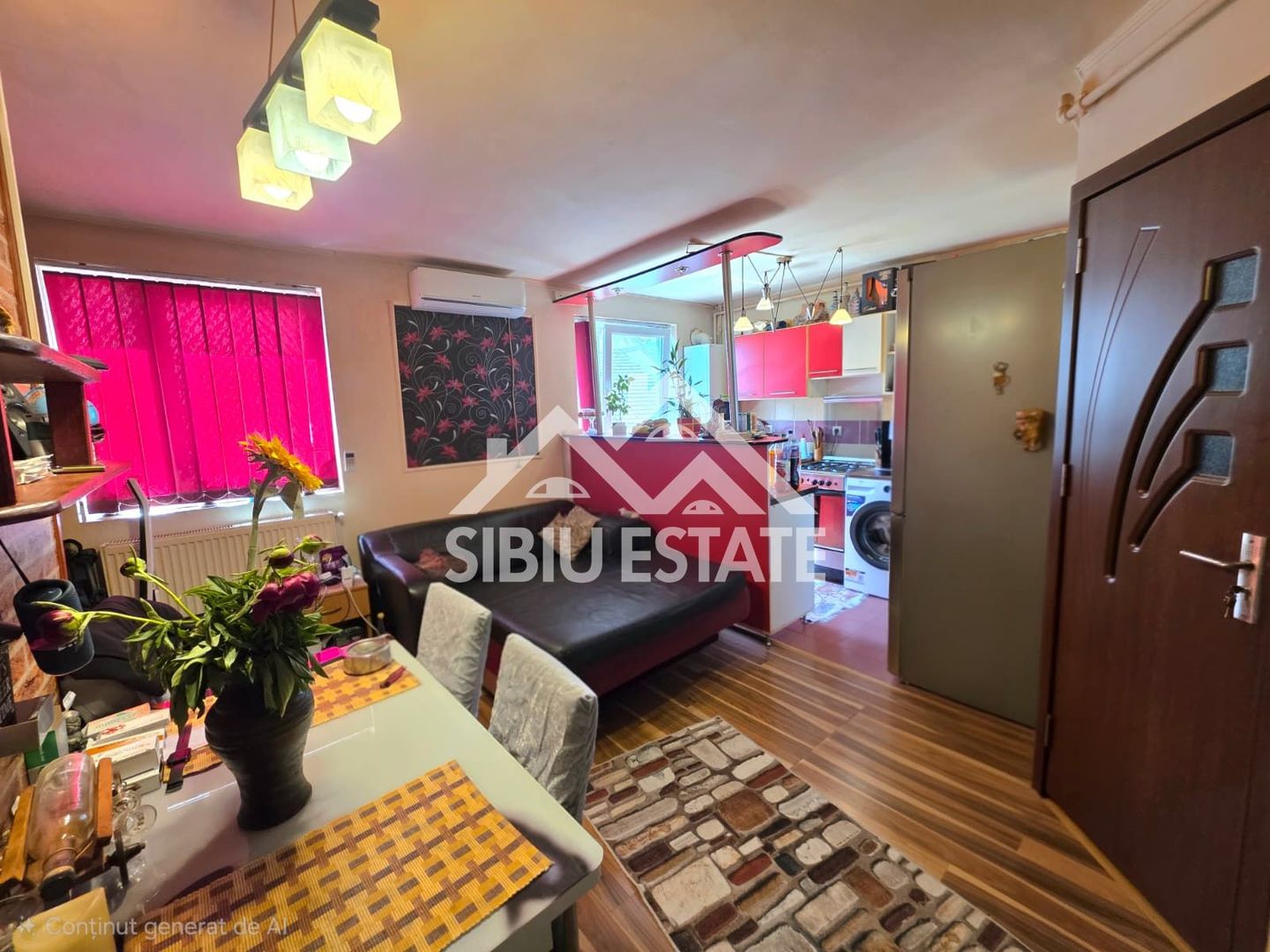 Apartament la mansarda Vasile Aaron - Poză 1