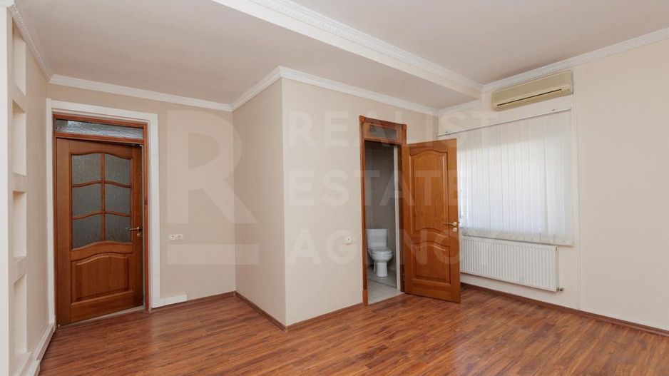 Chirie, oficiu, 320 mp, situat, str. 31 August, Centru - Poză 12