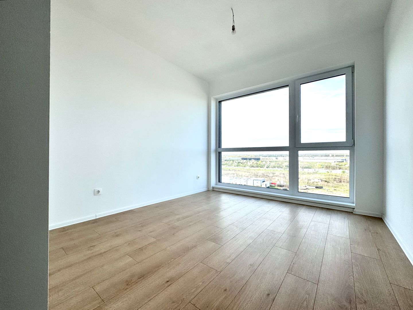 3 camere - 100 mp UTILI - Etaj intermediar. Atria Urban Resort - Poză 12