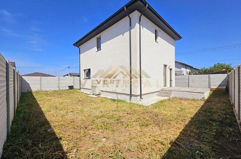 De vanzare casa 4 camere in comuna Berceni - Poză 5