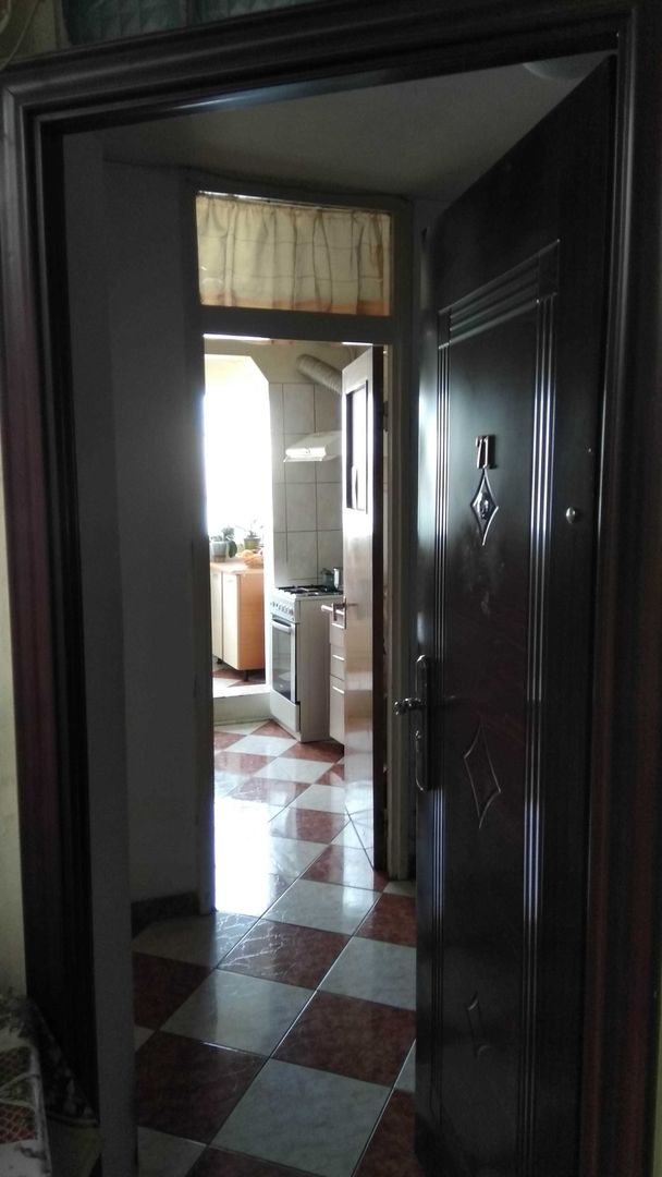 De vanzare apartament de 3 camere Titan,  5 min metrou Grigorescu - Poză 4
