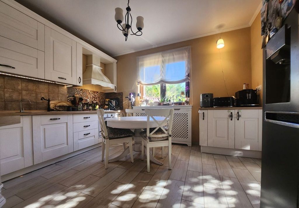 Casa 4 camere | Parcul Mogosoaia | Drum privat cu bariera | P+1+Pod | Semineu - Poză 7