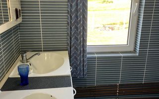 Casa de vanzare in localitatea Cuzap - Poză 6