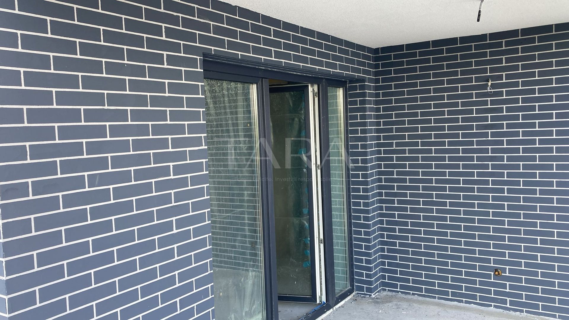 Arhitectura contemporana. Parte de duplex. Cartierul nou Câmpului. - Poză 8