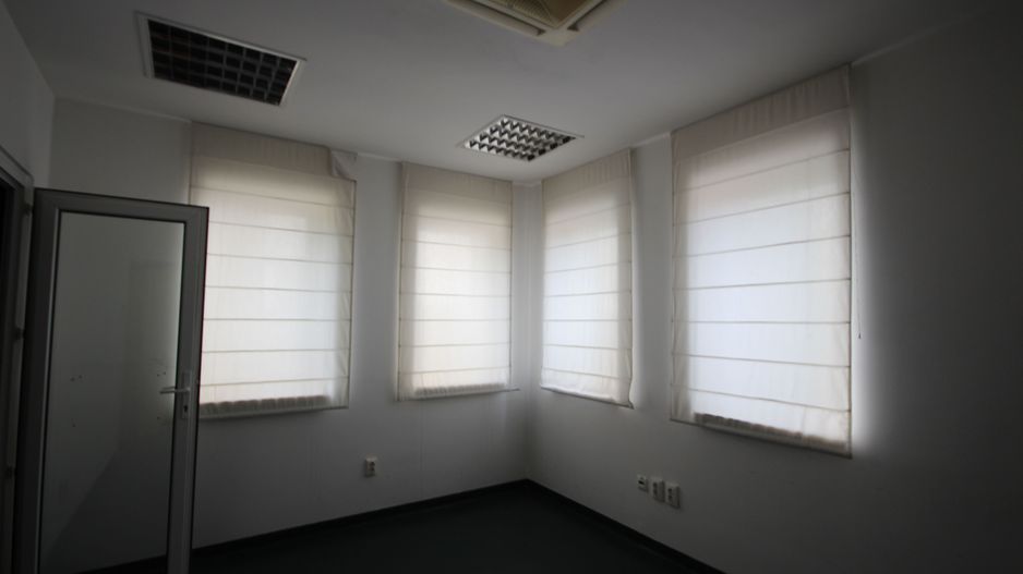 Cladire de birouri, SAD, parcare prorpie, clinica medicala - Poză 15