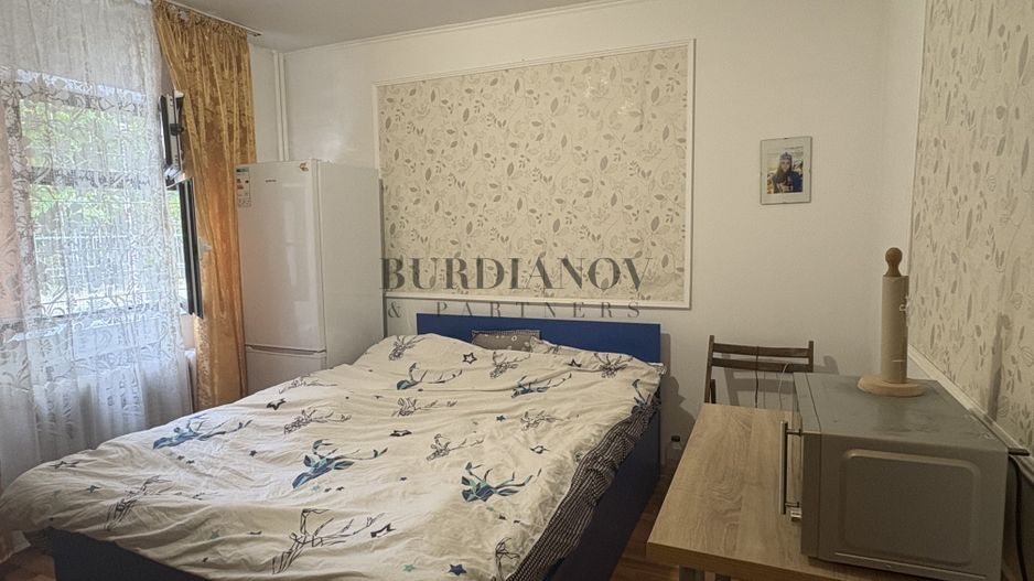 Apartament cu 3 camere de vânzare Dristor / Fizicienilor - Poză 1