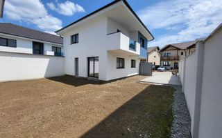 Casa individuala 4 camere INTABULATA Selimbar - Poză 1