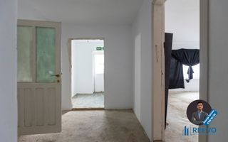 Spațiu comercial de închiriat în Buhuși, jud. Bacău. - Poză 11