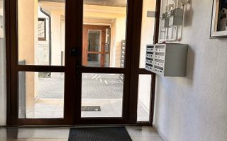 De vanzare apartament cu 3 camere | Sanpetru - Poză 12