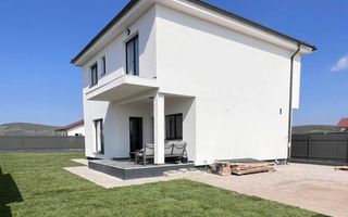 Casa noua curte mare Sibiu, Cristian - Poză 1