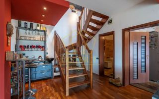 0% COM Apartament cu 3 camere, scara interioara, semineu | Favorit - Poză 5