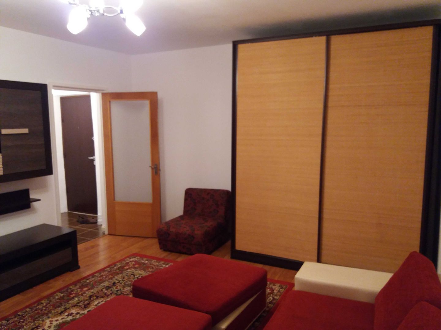 🔑 Închiriere garsonieră decomandată Confort 1 – Zona Timpuri Noi - Poză 2
