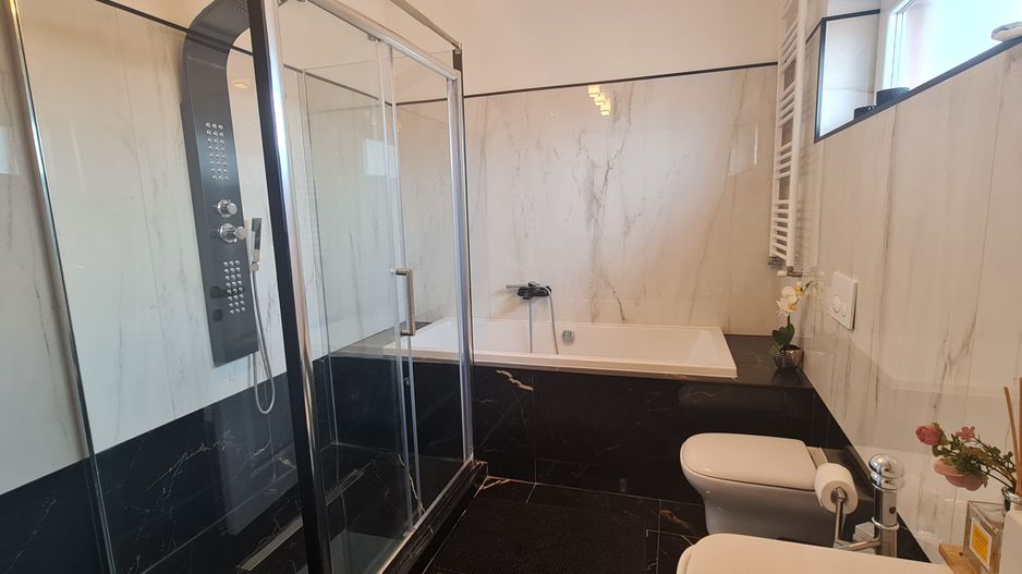 Casa 4 camere complex rezidential intrare Tarlungeni Brasov - Poză 6