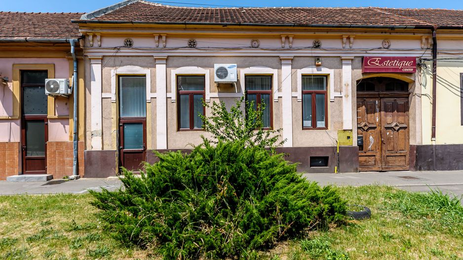 De vanzare casa ultracentrala– Str. Augustin Doinas, Arad | 98 mp - Poză 1