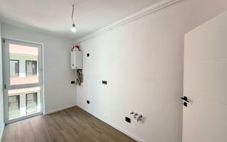 Ap pe 2 niveluri. Bucatarie inchisa, 2 bai. 2 locuri de parcare. - Poză 4