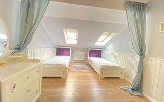 Apartament 3 camere, 2 bai, decomandat in Strand pentru inchiriat - Poză 8