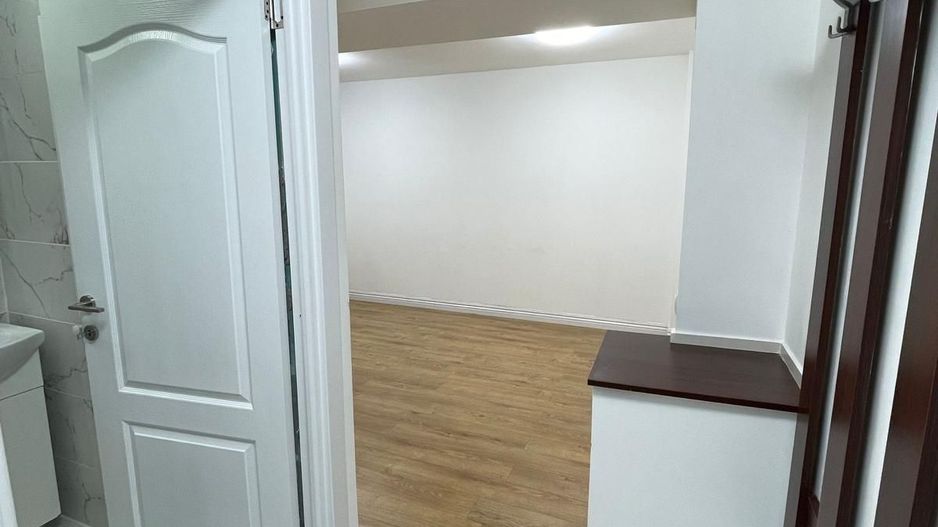 Garsoniera subsol de vanzare Bucurestii Noi - Poză 5