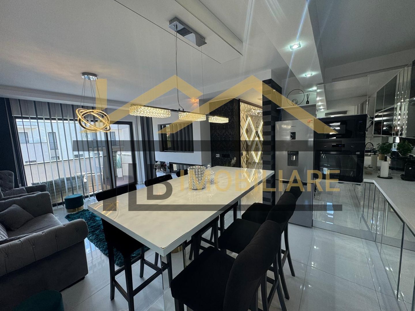 Penthouse, 3 camere, 81mp, terasa, parcare, zona strazii Lalelelor - Poză 1