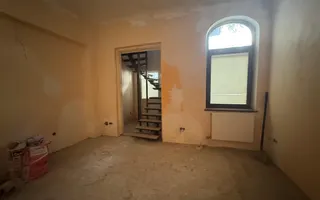VILĂ CU POTENȚIAL MULTIPLU || CALEA DOROBANȚI - Poză 11