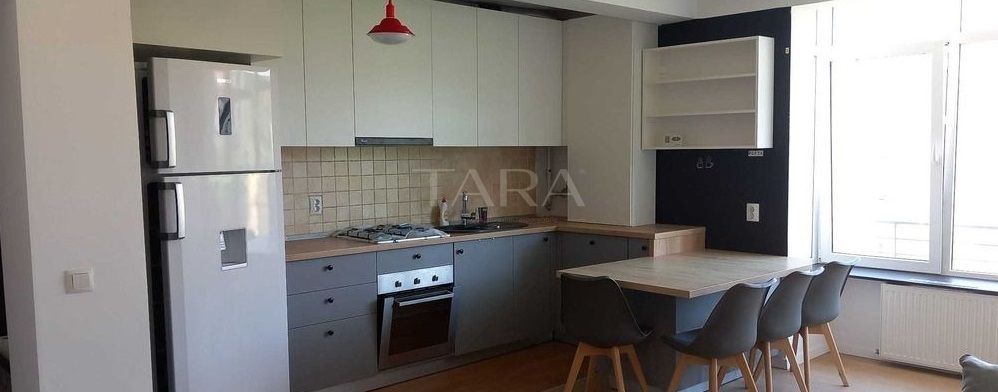Apartament cu 3 camere, zonă verde, liniștită - Florești - Poză 1