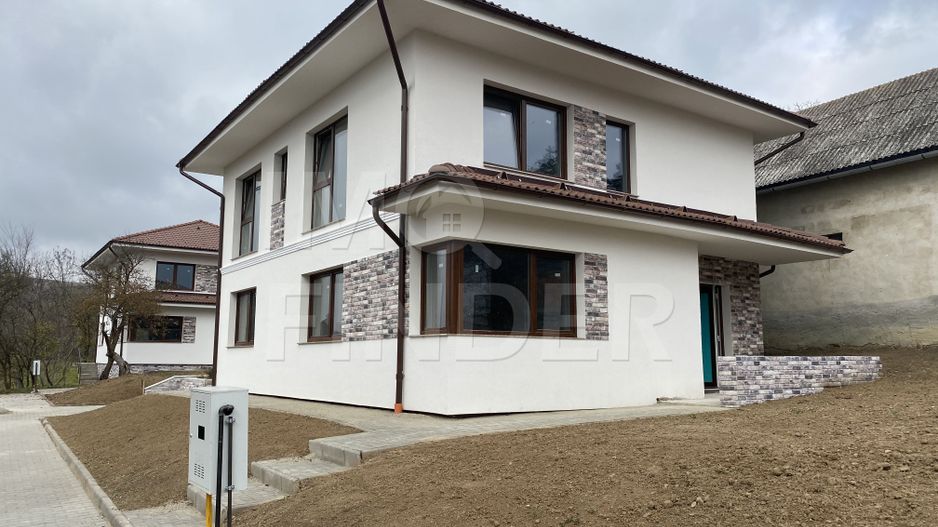 Vânzare casa individuală Chinteni, 600 mp teren - Poză 2